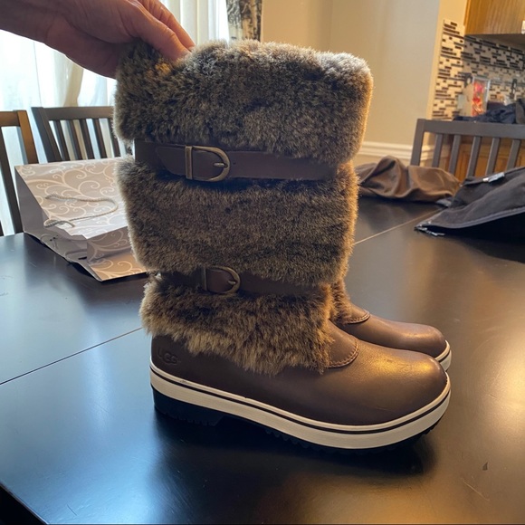UGG Shoes - UGG Mountain Fur Boots
